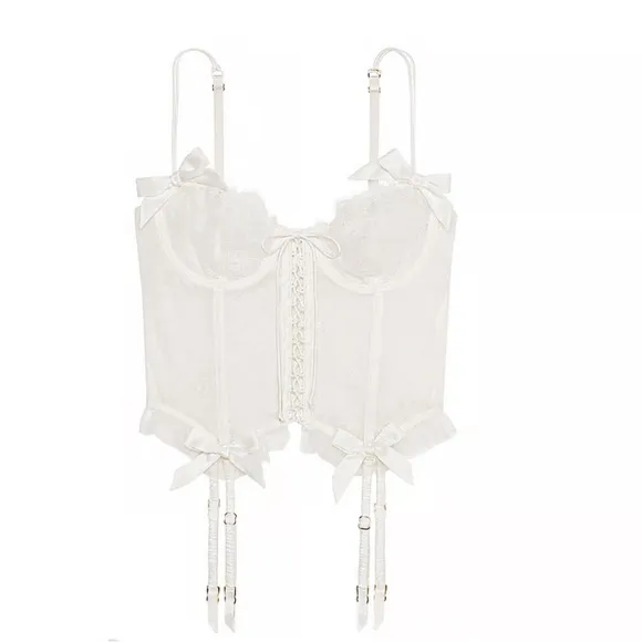 0253 NWT Victoria Secret Elegant Lace Lingerie top only  in White M