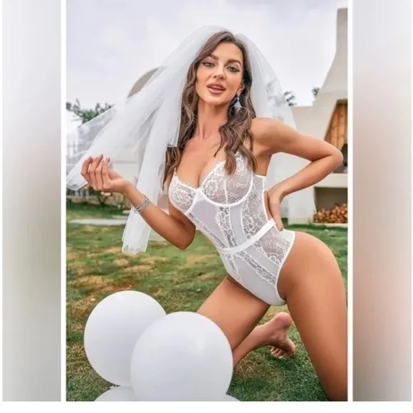 0352 Women Lingerie Bodysuit