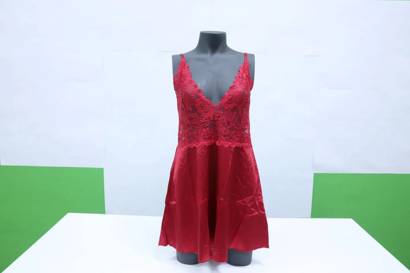 10050 - Silk Lace Sensual Nightwear Set - Includes Panty & Sleepwear