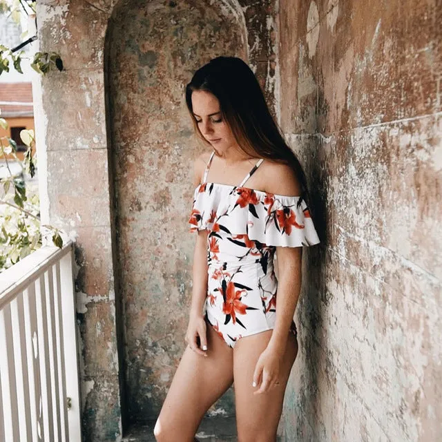 2017 New Sexy Off The Shoulder Solid Swimwear Women One Piece Swimsuit Female Bathing Suit Ruffle Monokini Swim Wear XL