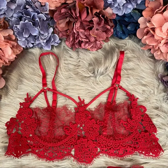 3 Pcs Red Lace Bra Panty Garter Belt Lingerie Set