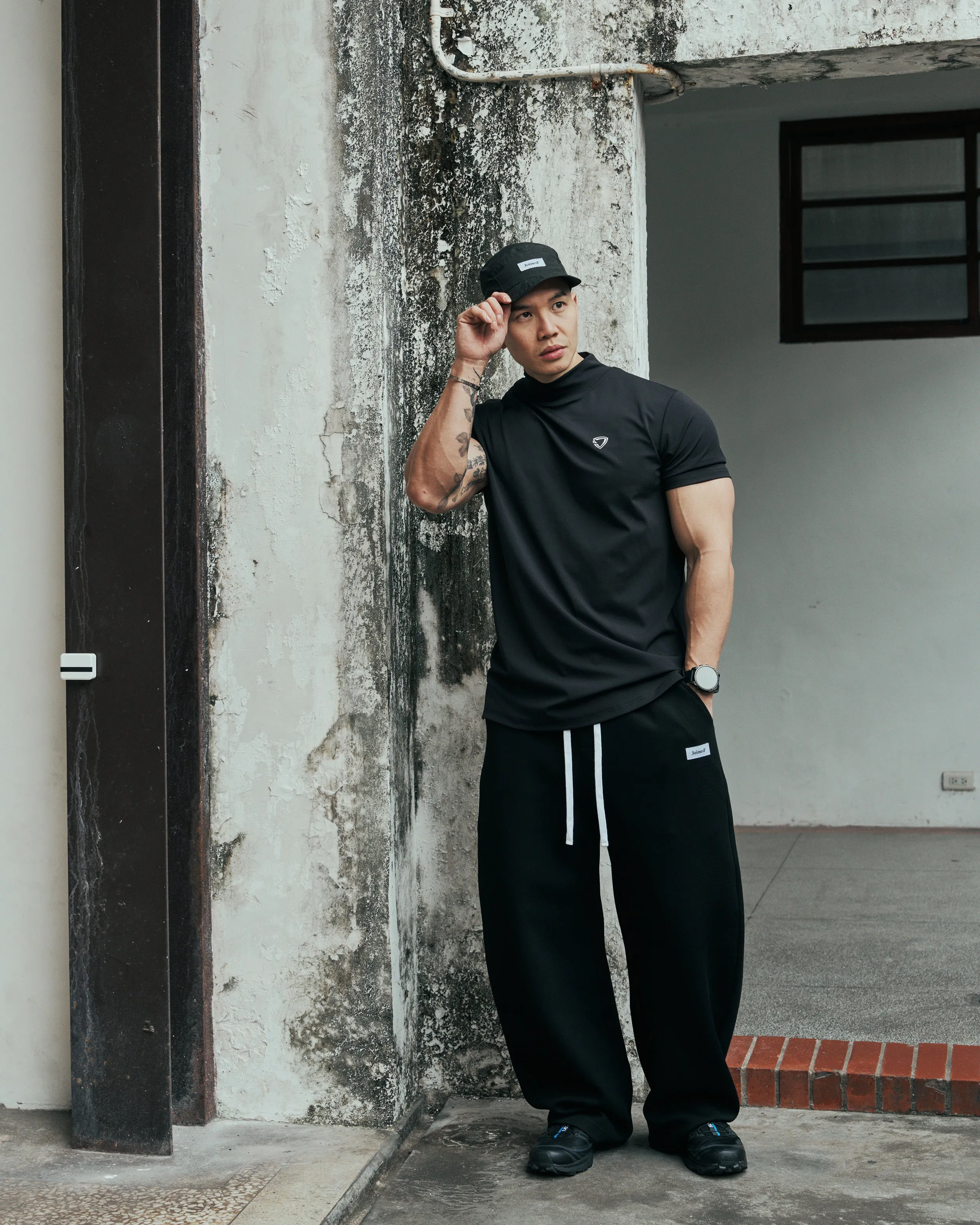 Adapt Turtle Neck Muscle Top