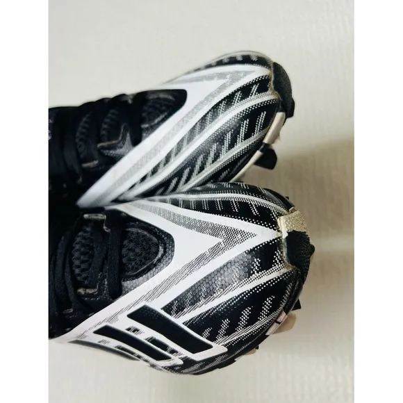ADIDAS Freak Spark MD 23 Inline Mens Teens Kids Cleats black &amp; white Size US 4.5
