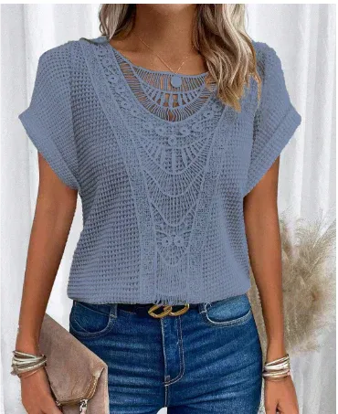 Amadis® | Women'S Stylish Embossed Blouse With Folded Sleeves