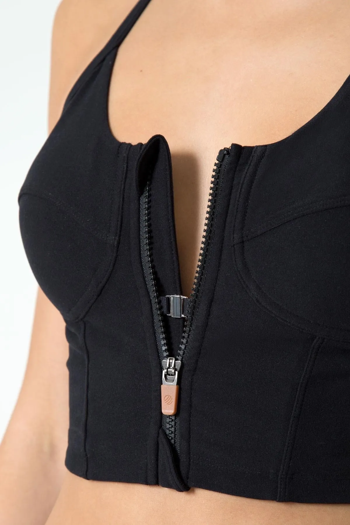 Amor Black: Crop Top Bra Adjustable Straps