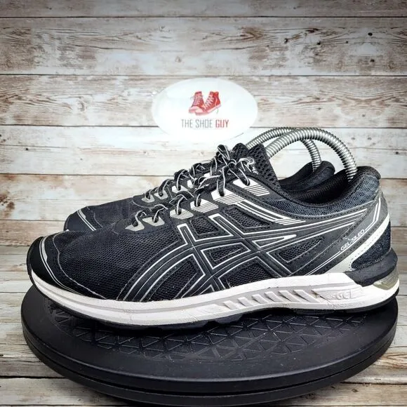 ASICS Gel Sileo Women's Size 8 Black Silver Athletic Running Shoes