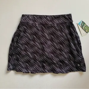 Bermuda Sands Black &amp; White Golf Skirt Skort With Pockets Pleated Back NWT