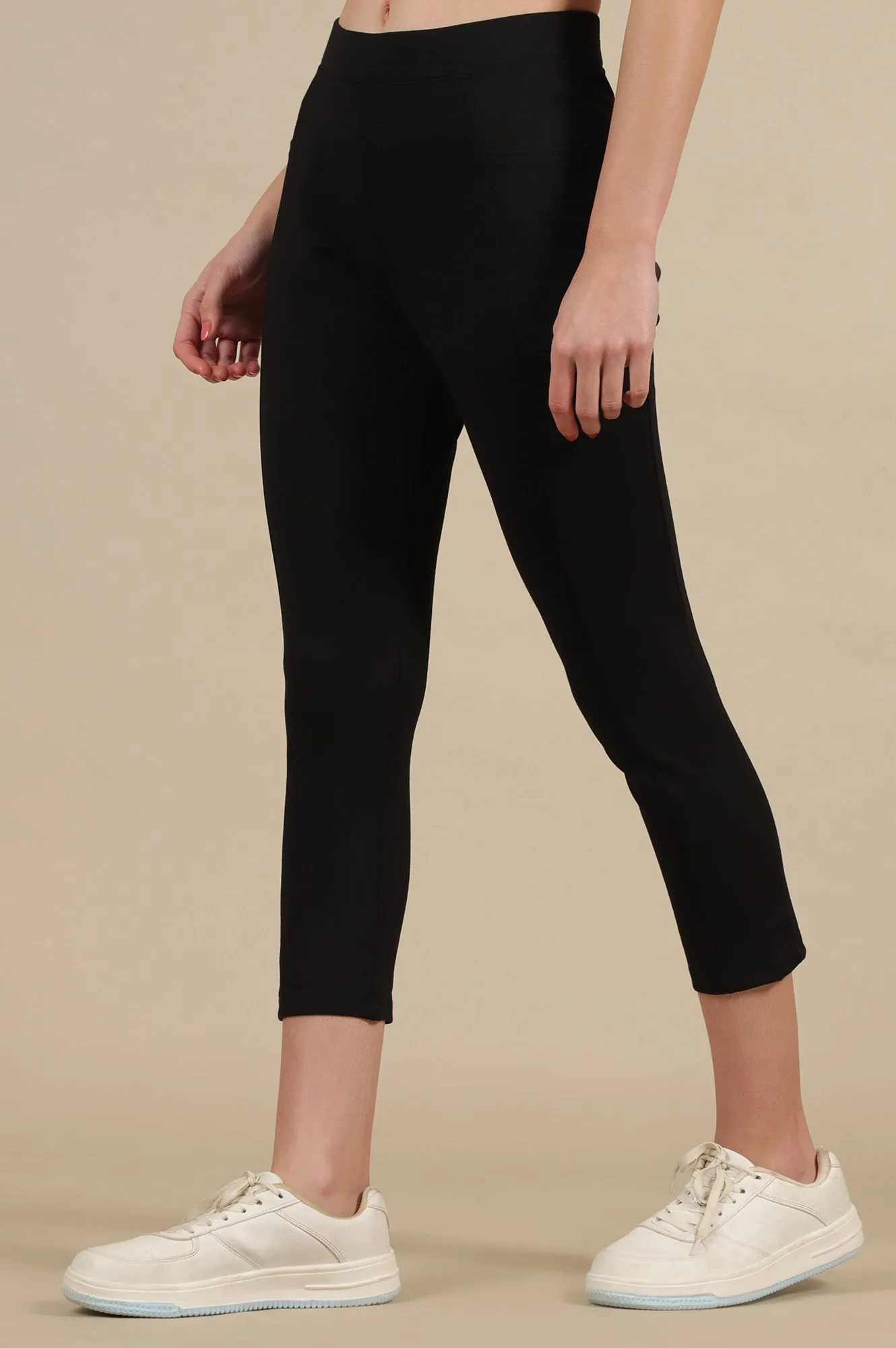 Black Calf Length Yoga Tights