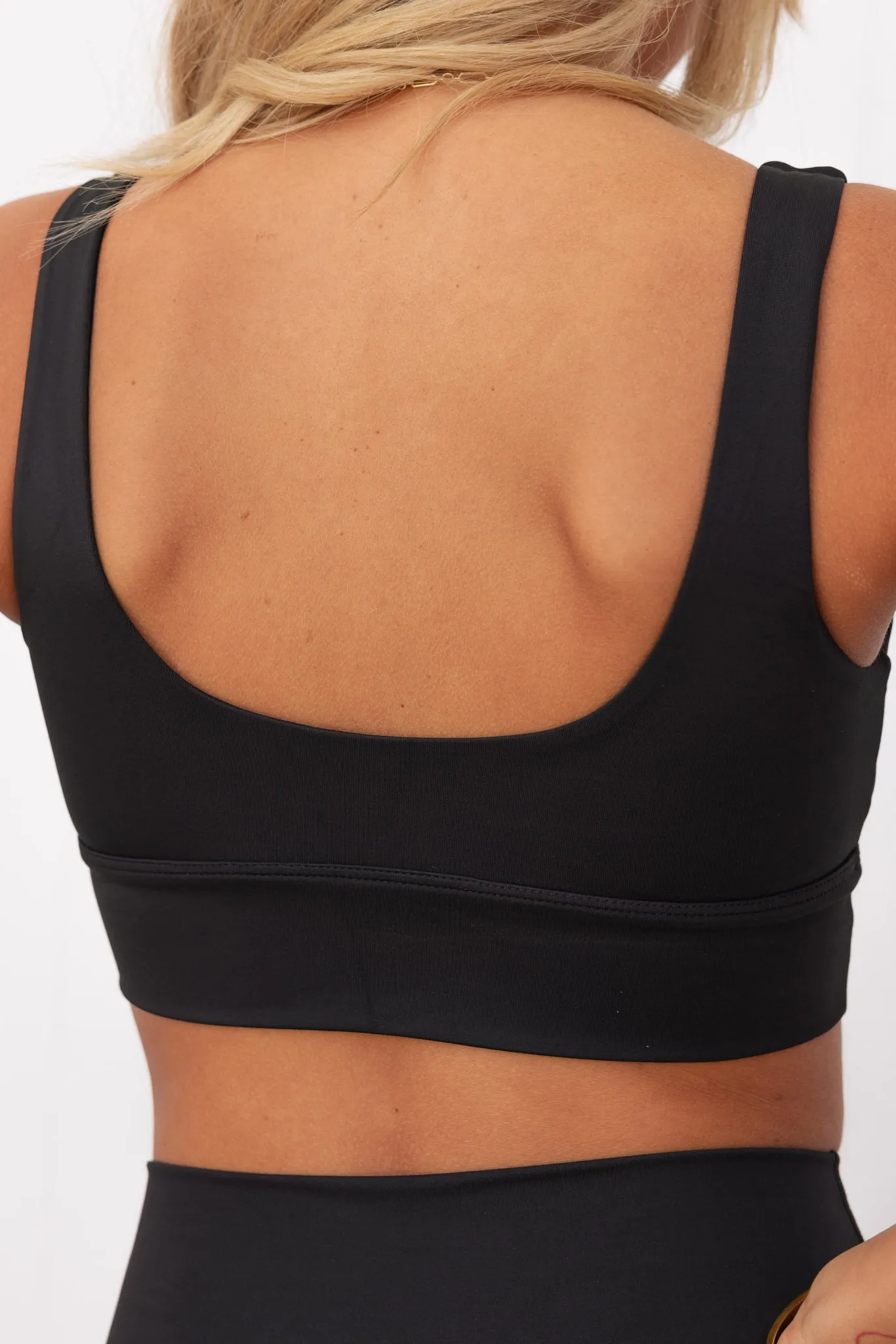 Black College Core Bra
