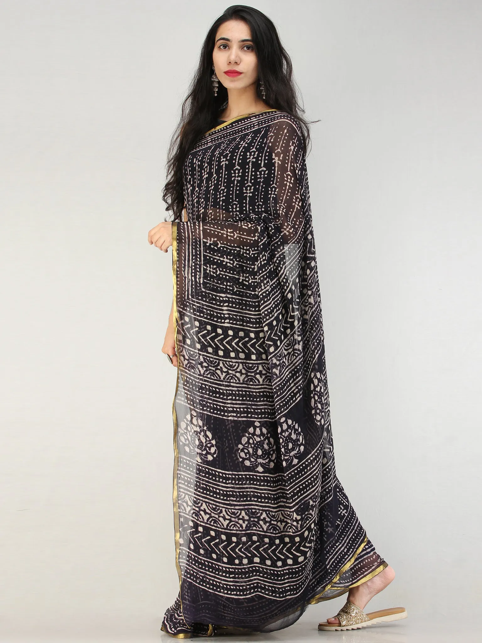 Black White Hand Block Printed Chiffon Saree with Zari Border - S031704552