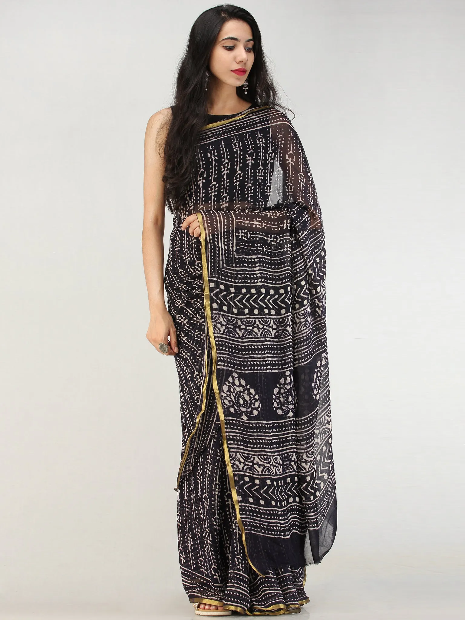 Black White Hand Block Printed Chiffon Saree with Zari Border - S031704552
