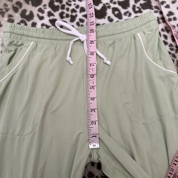 Born Sleepwear 2 Piece Tank Pants Set in Green Size Small