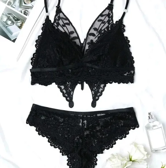 Butterfly Embroidery Floral Lace Underwire Bra &amp; Panty Lingerie Set