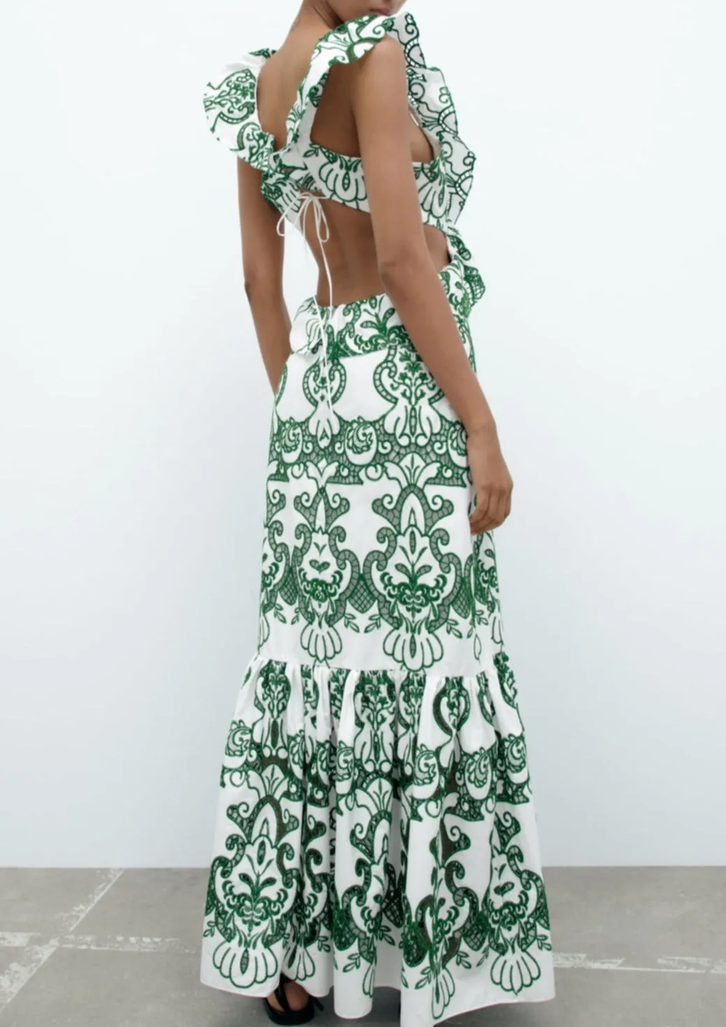 Cassie | Romantic Ruffled Maxi Dress