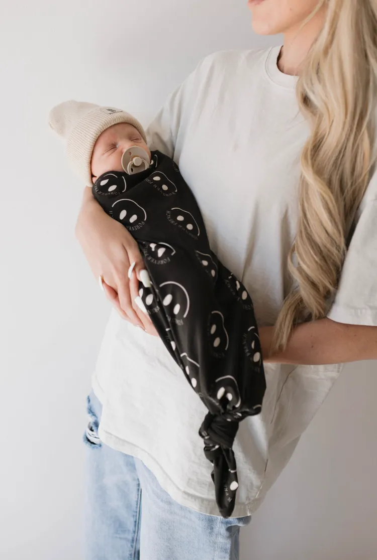 Charcoal & White ff Smile | Bamboo Swaddle