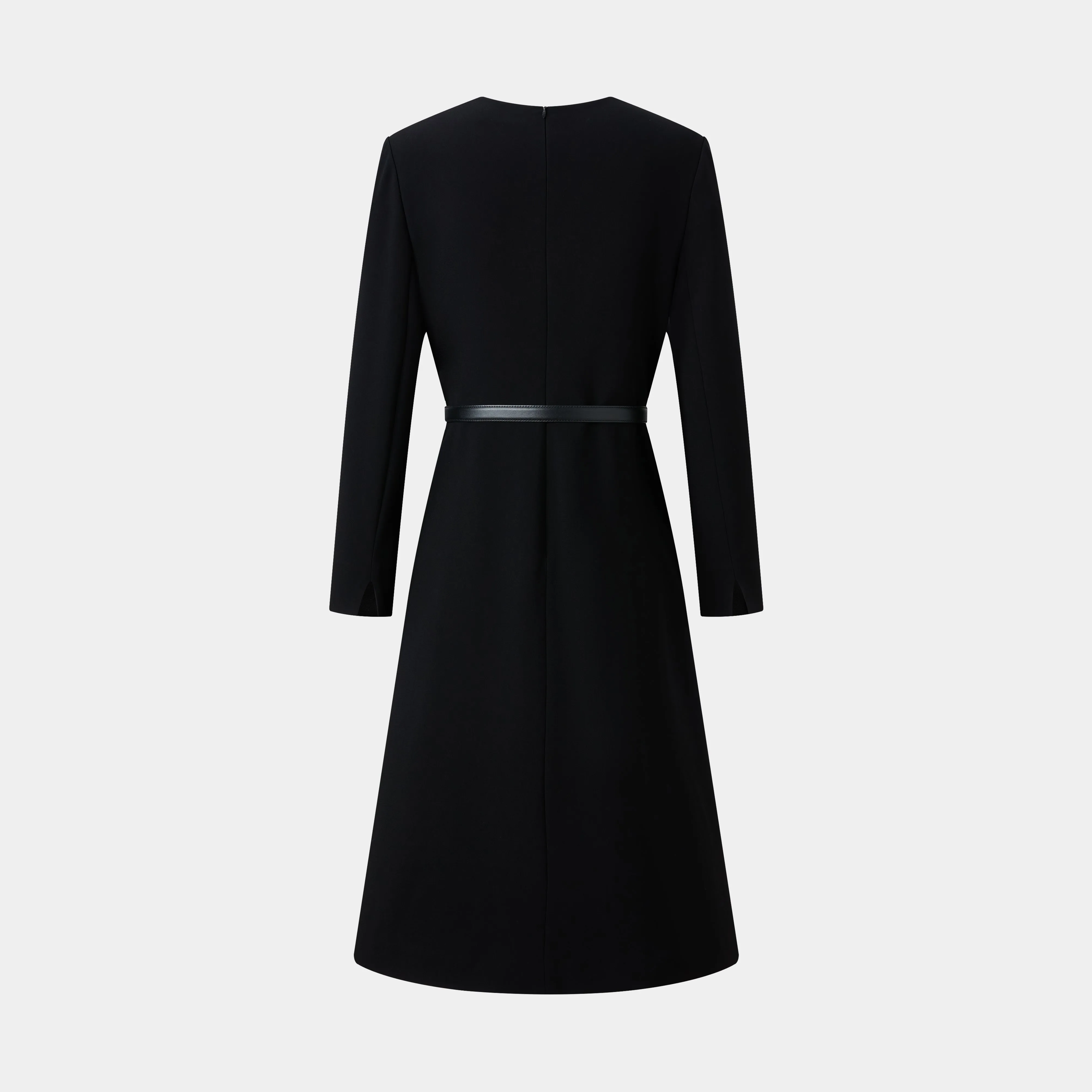 CLASSIC ESSENTIAL LITTLE BLACK DRESS, WITH WHITE CONTRAST SLIT