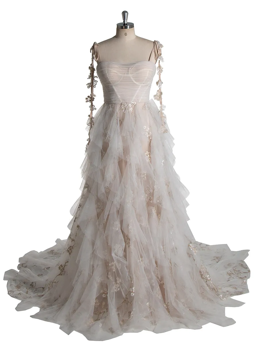 Colored Lace Cathedral Wedding Dresses Romantic Forest Wedding Dress Boho Photoshoot Gown YW240059