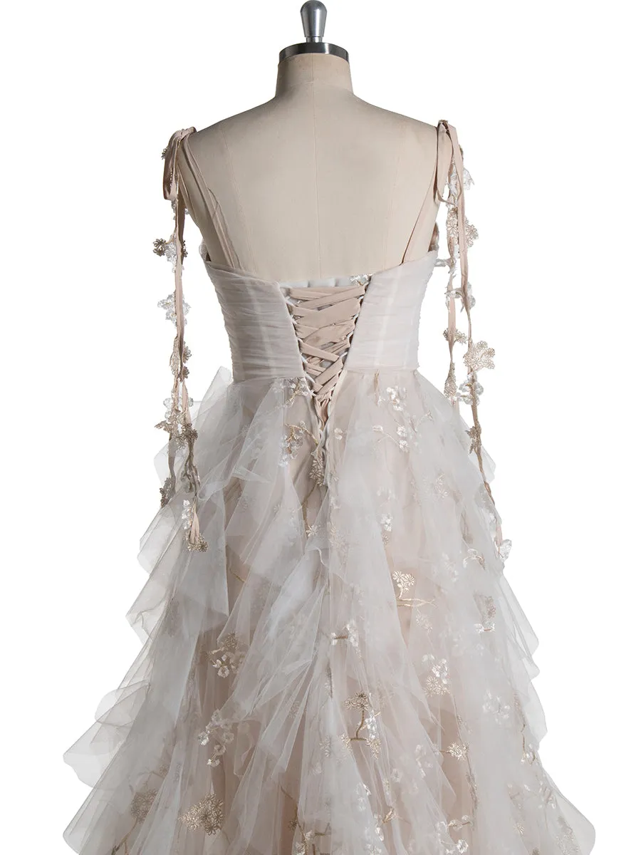 Colored Lace Cathedral Wedding Dresses Romantic Forest Wedding Dress Boho Photoshoot Gown YW240059