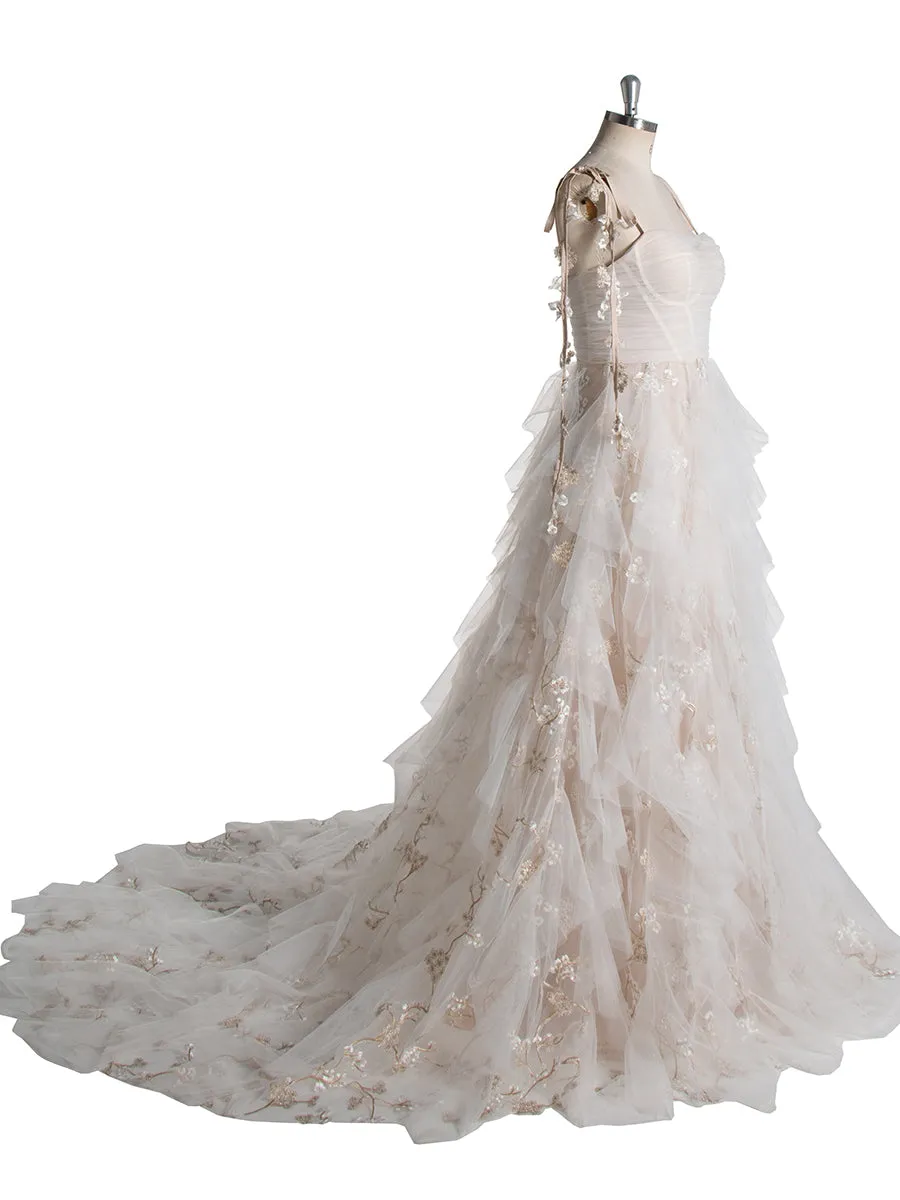 Colored Lace Cathedral Wedding Dresses Romantic Forest Wedding Dress Boho Photoshoot Gown YW240059