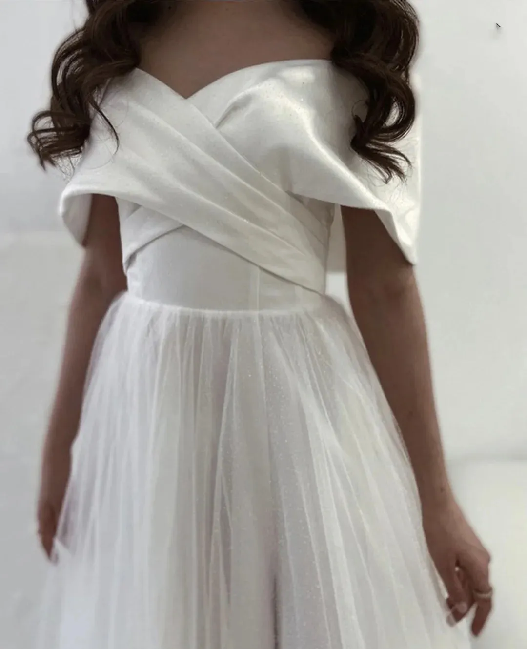 Customize To Measures 2025 Wedding Dress Tulle Organza Split Off The Shoulder A-Line Floor Length Stunning Bridal Gowns Elegant