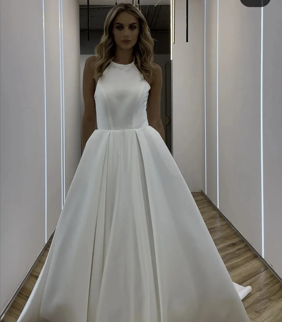 Customize Vestidos de Novia Soft Satin Sleeveless A-Line Pleat Round Train Backless For Women Wedding Dress Halter Robe 2025
