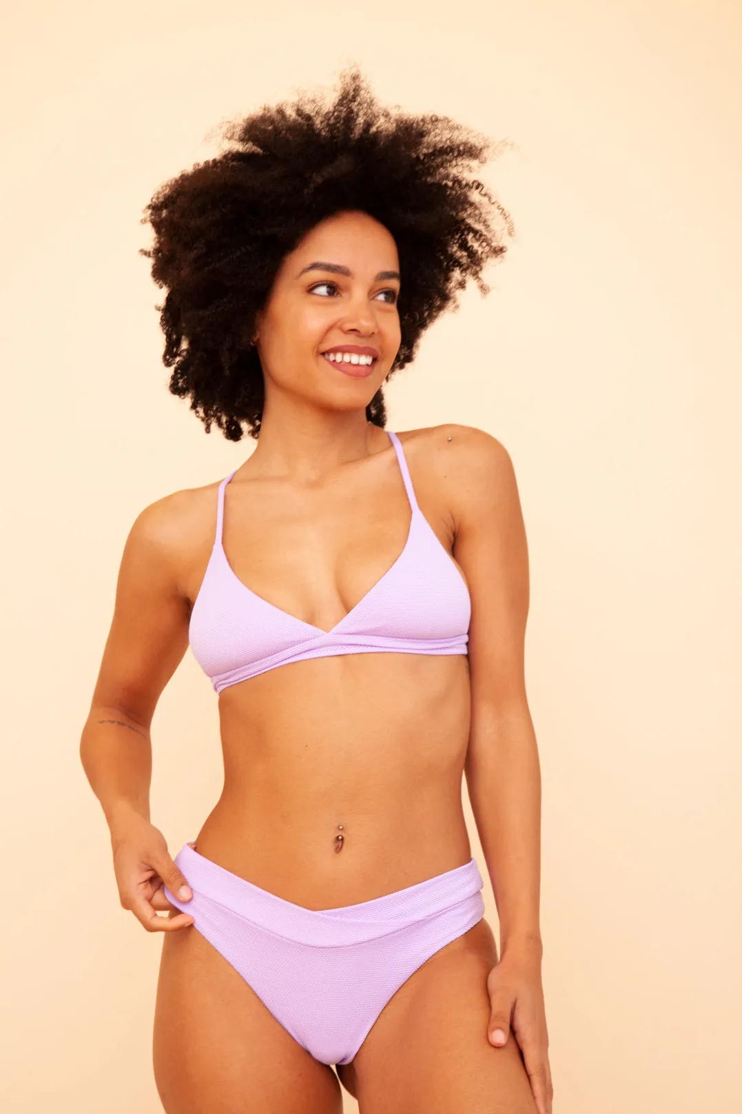 Diana Top – Triangolo Minimal e Sportivo