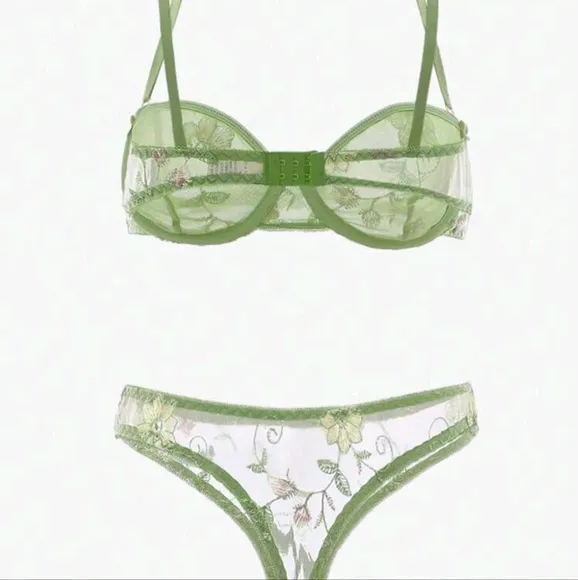 Embroidery Mesh Underwire Bra &amp; Panty Lingerie Set