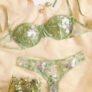 Embroidery Mesh Underwire Bra &amp; Panty Lingerie Set