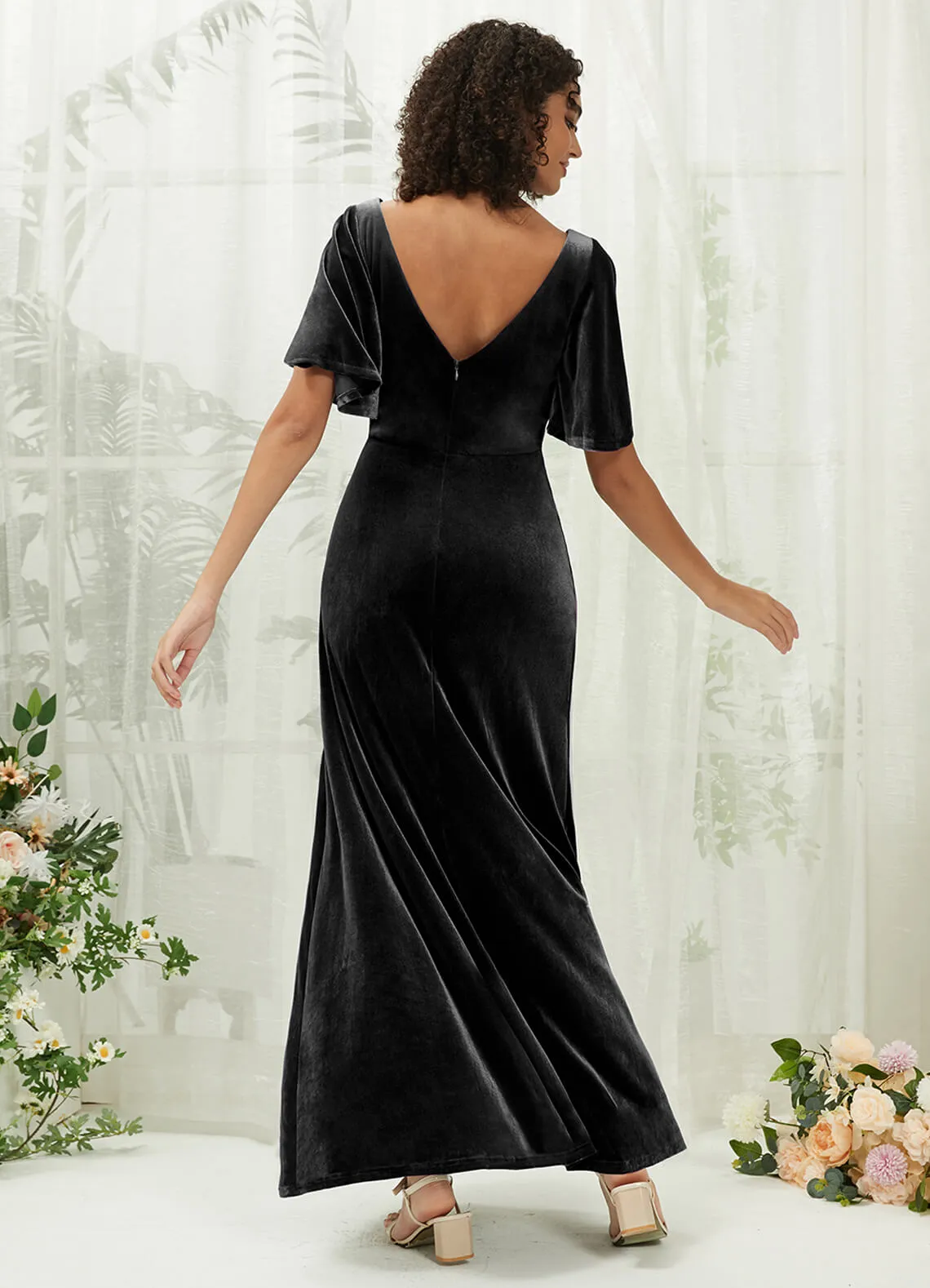 [Final Sale] Black Short Sleeve V-Neck Velvet Maxi Bridesmaid Dresses