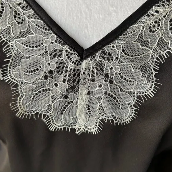 Flora Nikrooz Slip Chemise NWT Color black white, lace sz S and M