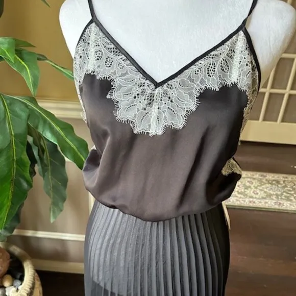 Flora Nikrooz Slip Chemise NWT Color black white, lace sz S and M
