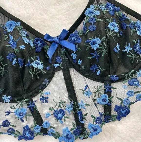 Floral Embroidery Mesh Underwire Bra &amp; Panty Lingerie Set