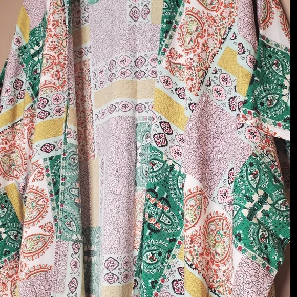 Flowy vintage boho green multi print patchwork open front midi cardigan kimono