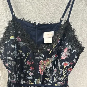 Foxiedox Women's Floral Lace Trim Cami