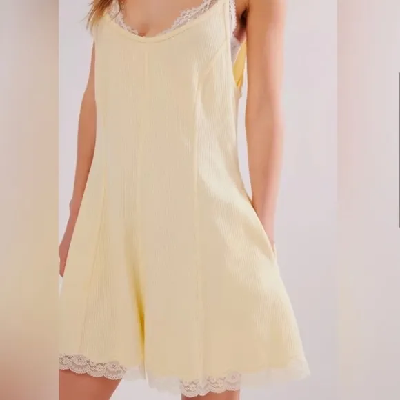 Free People Intimately NWT Elegant Lace Trim SleepwearColor YellowSize S