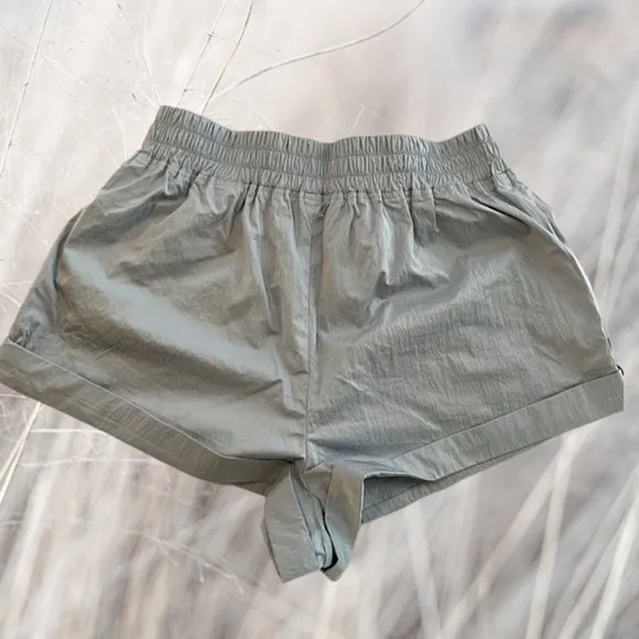 FREE PEOPLE Olympia Wide Waistband Rolled Hem Active Lightweight Shorts NWT/MD