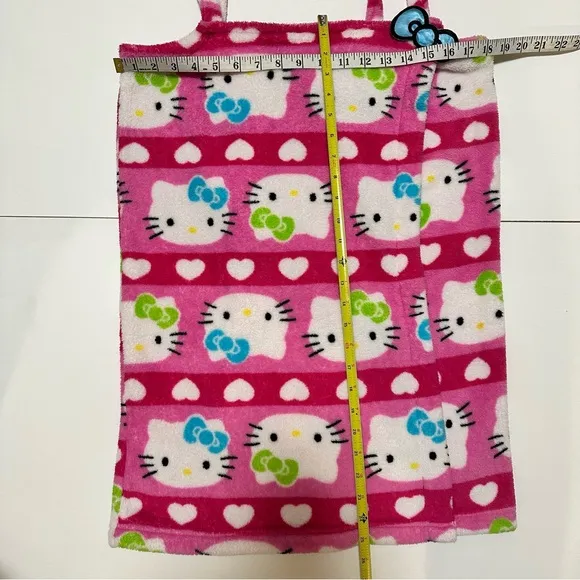 Hello Kitty NWT 2009 Sleepwear Wrap SZ L/XL
