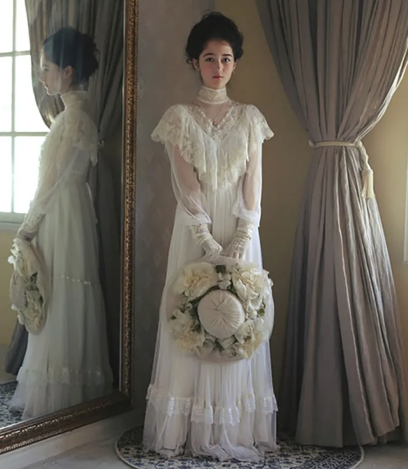 High Neck Tulle Wedding Dress Vintage Long Sleeve Lace