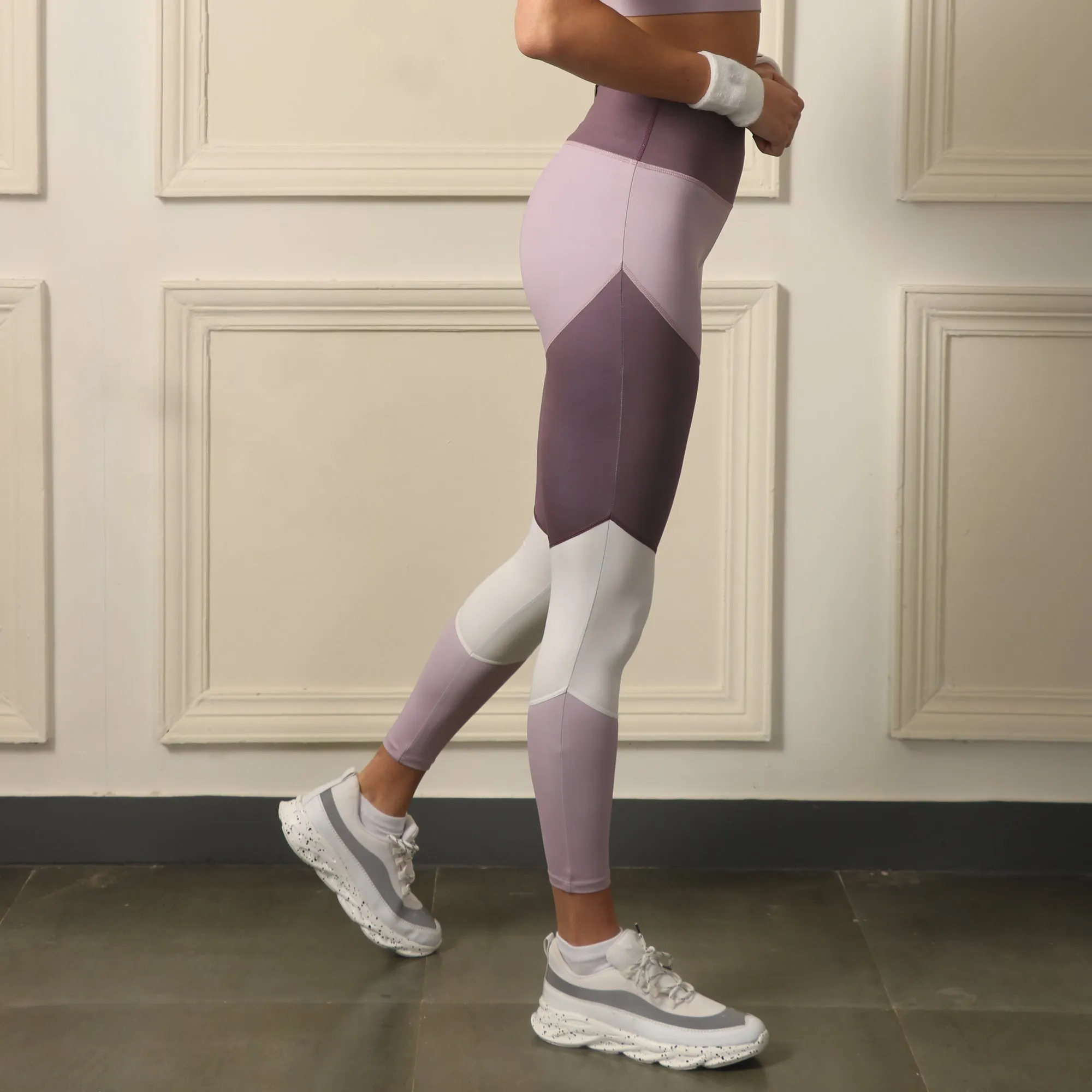 High-Waist Compression Waistband Ankle-Length Leggings with Tri-Color Block