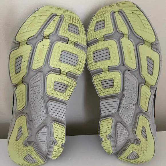 Hoka One One Bondi 7 Mens Running Walking Shoes Size 11.5 Black Graphite Yellow