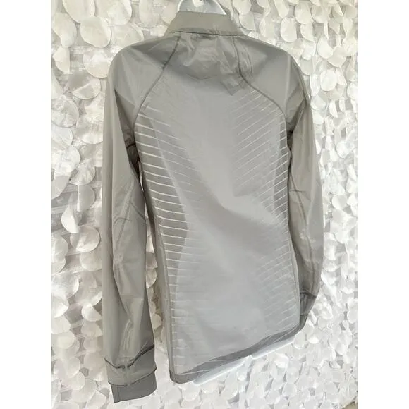 HOKA ONE ONE Woman’s XS Performance shield jacket long sleeves front Grey Lurk
