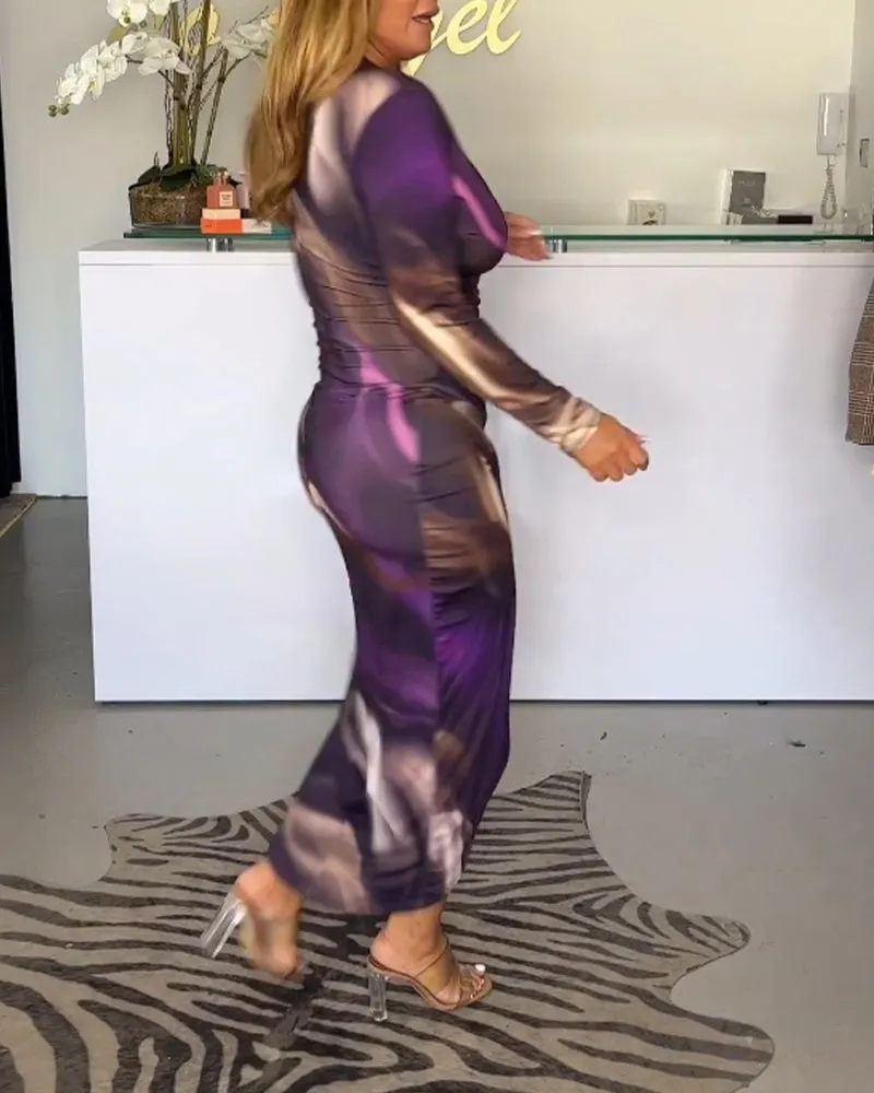 Izar® | Chic Midi Dress With A V-Neck And Slit