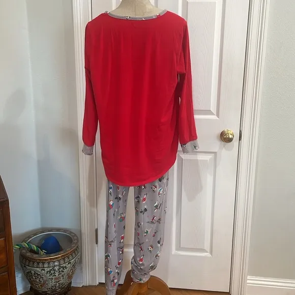 Jingles &amp; Joy Christmas pajamas dog sledding cotton spandex red women’s size L