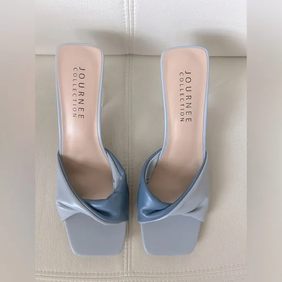 Journee Collection Aylia Blue 3” Block Square Heel Sandals 9.5 - Bold &amp; Stylish