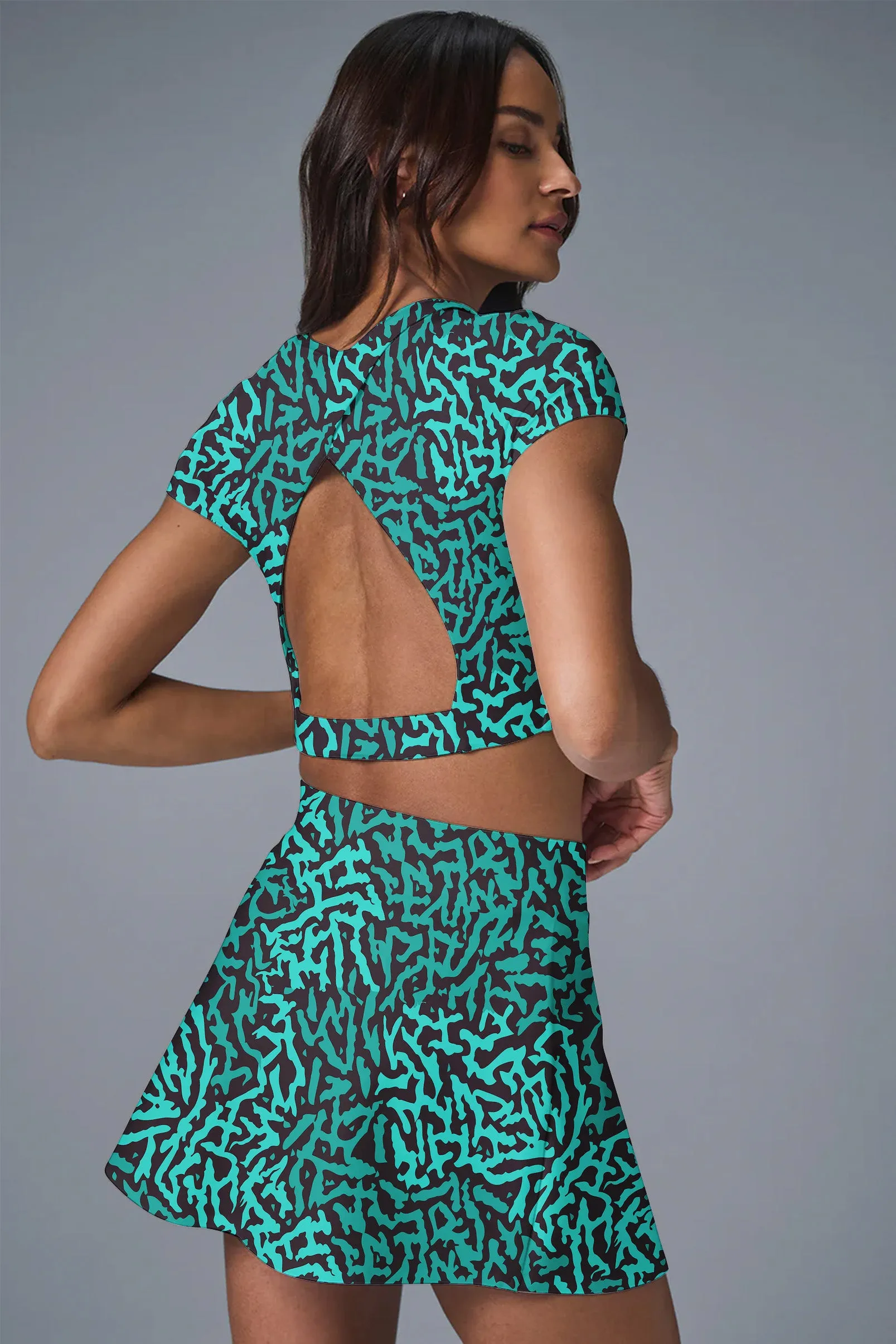 Jungle Pulse Active Set – Teal & Black Squiggle Print Crop Top and Tennis Skirt for Women