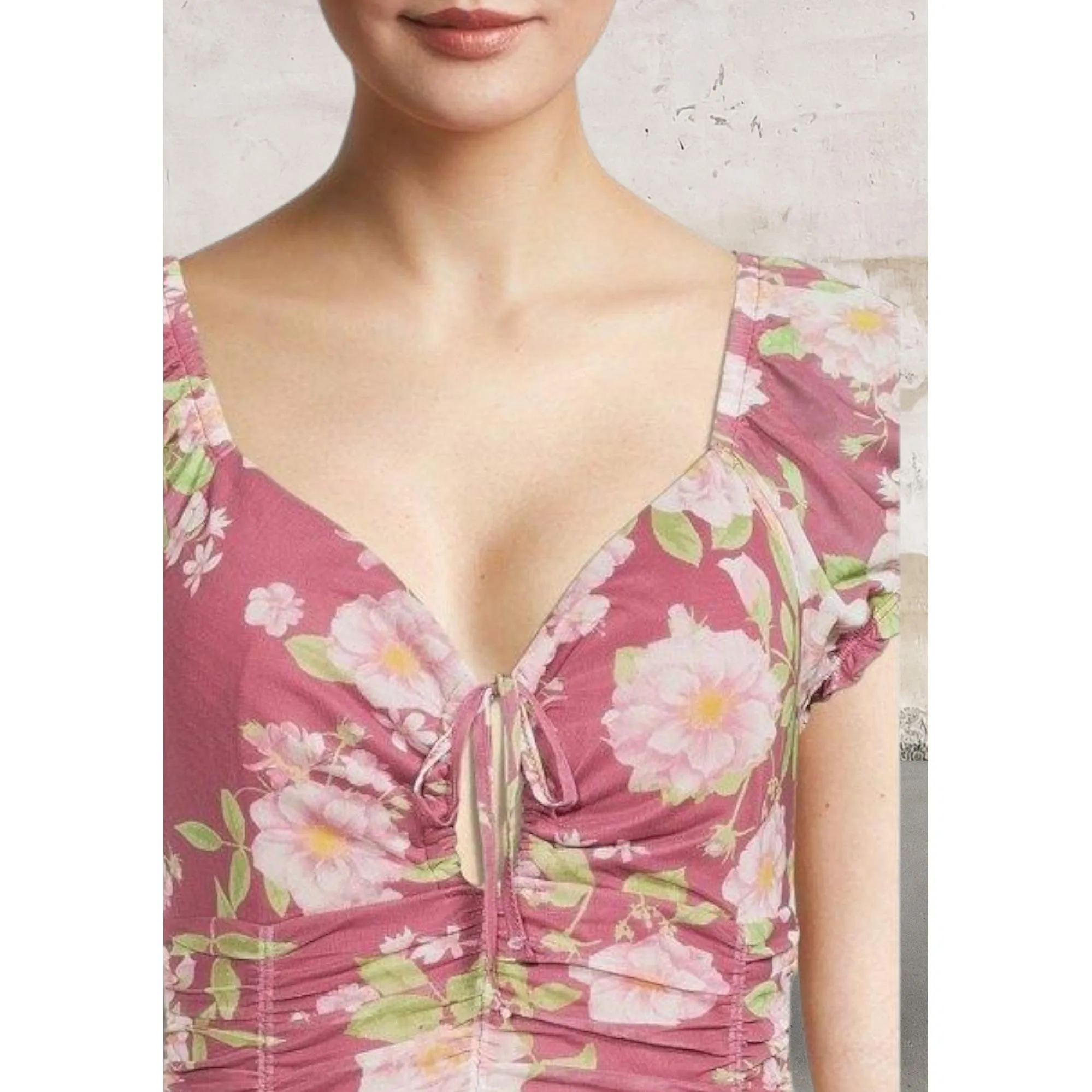 Juniors sweetheart neckline ruched dress
