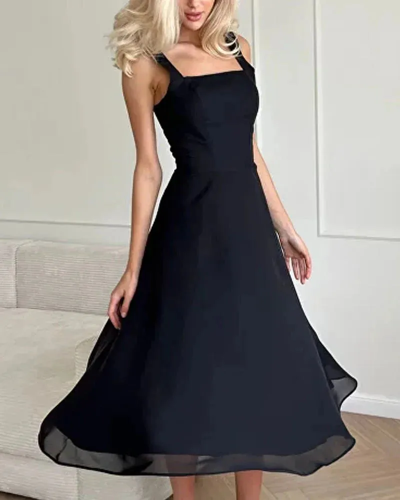 Karla® | Elegant Chiffon Dress With A Square Neckline