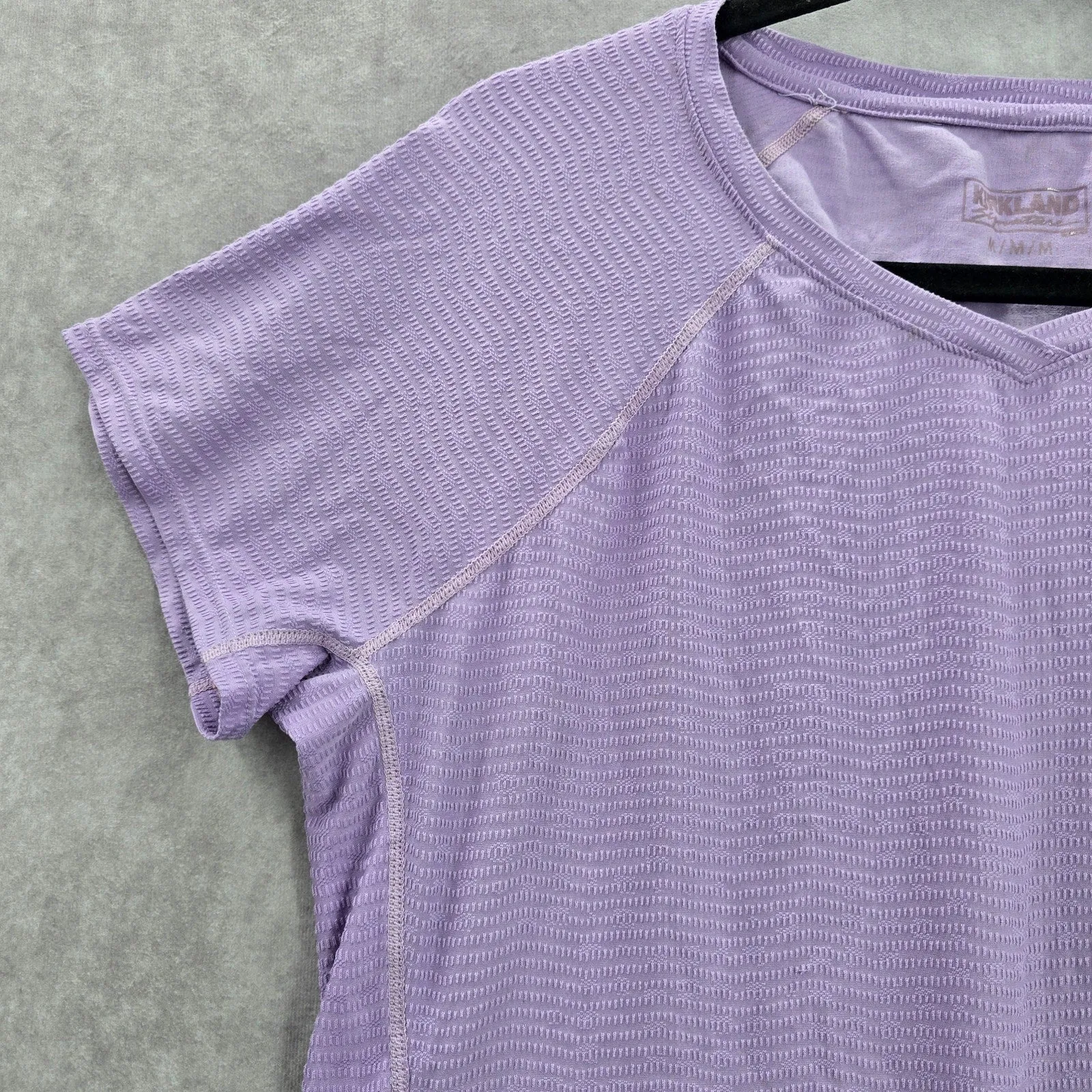 Kirkland Purple Short Sleeve Activewear Performance Athletic Tshirt Top Medium