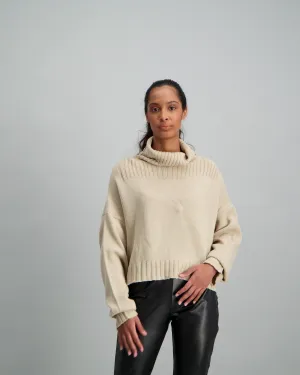 Ladies-Chunky Polo-neck Set