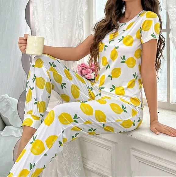 Lemon Printed Women's Short Sleeve Long Pants Pajama Set